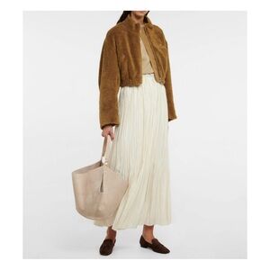 Stunning Khaite Medium Lotus Bag - Cream Suede